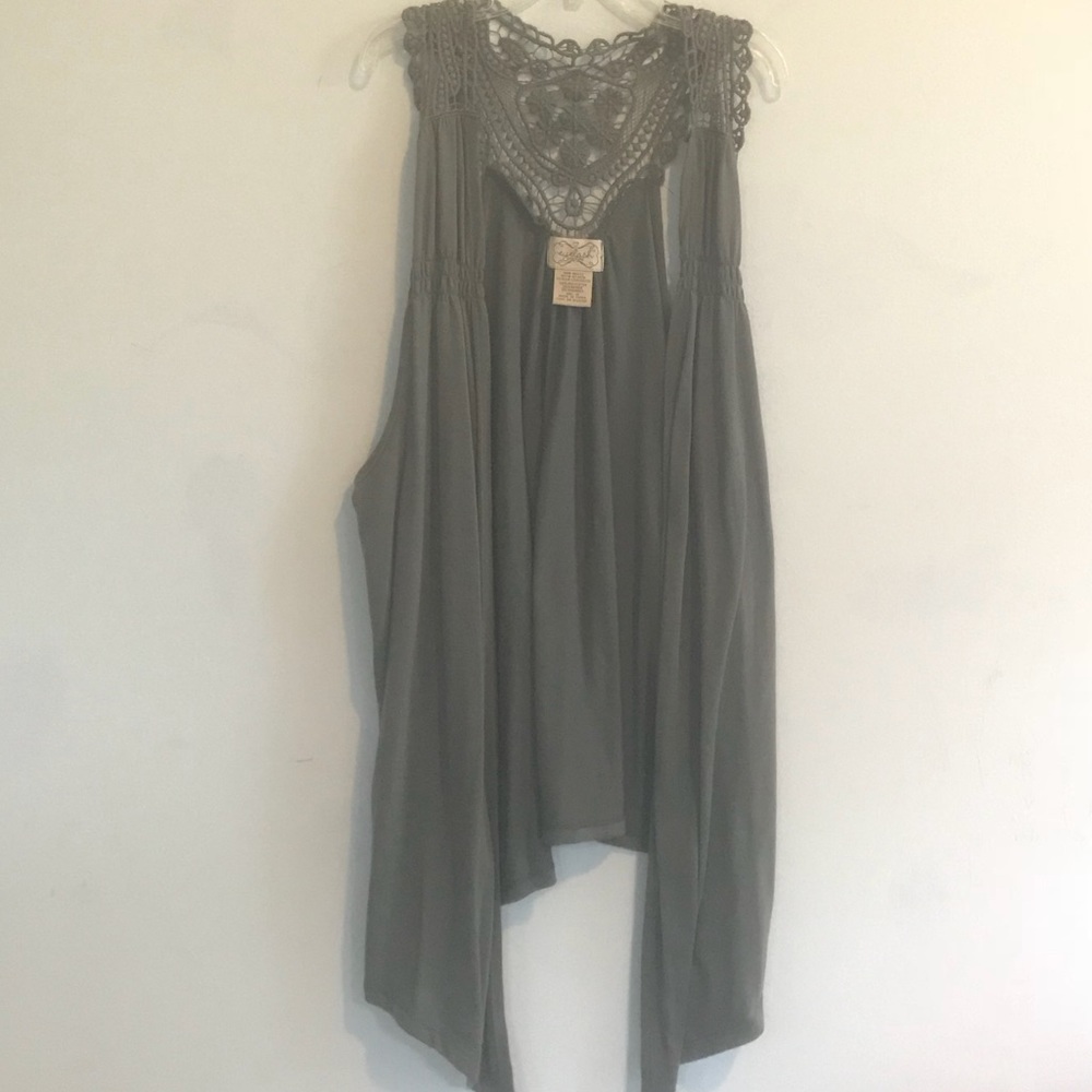 Sleeveless Cardigan